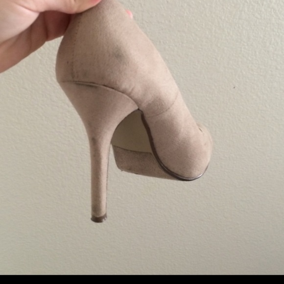 Nude heel 8.5 reposhing - Picture 4 of 4